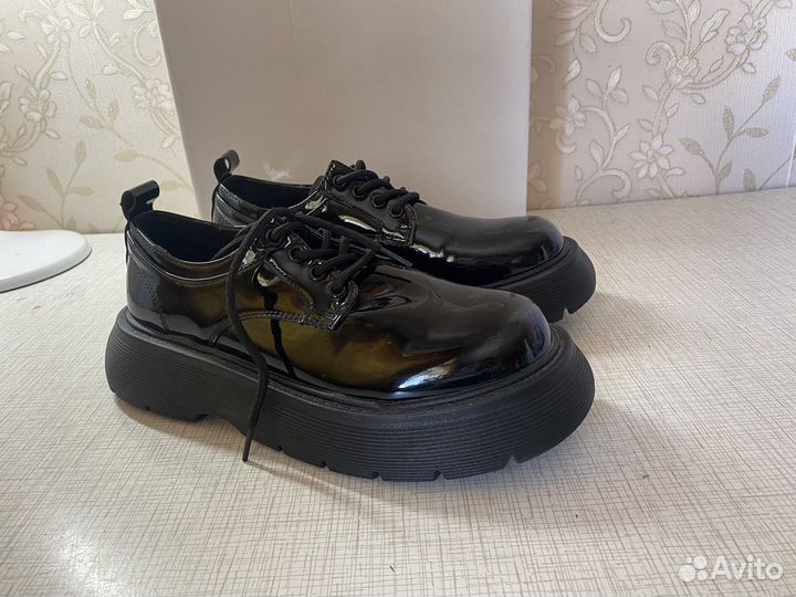 Оксфорды на платформе со шнурками