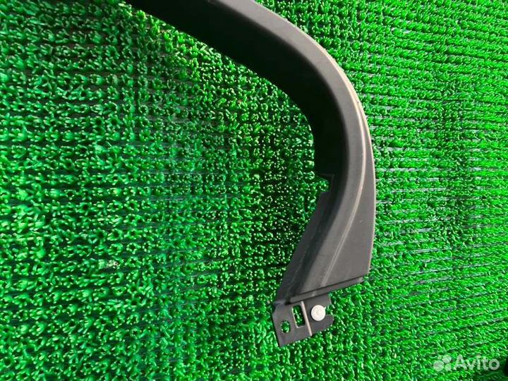 Обшивка двери прав. зад. Lexus LS460