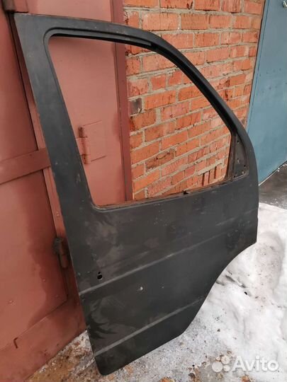 Дверь Газель Соболь Баргузин новая в грунте