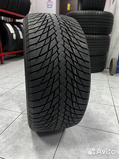Greentrac Winter Master D1 235/55 R17 103V