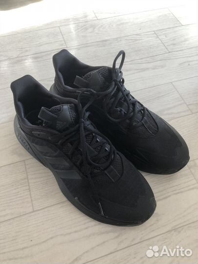 Кроссовки adidas