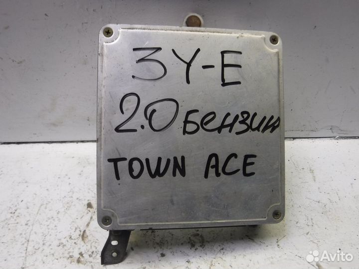 Блок управления двигателем Toyota Town Ace