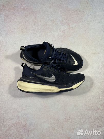 Кроссовки Nike ZoomX Invincible Run 3