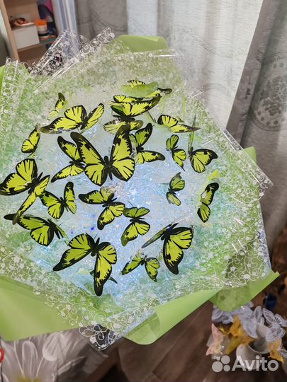 Букет из бабочек в наличии и на заказ