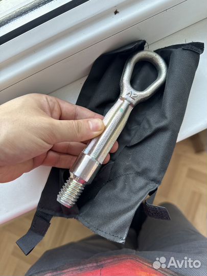 Буксировочный крюк BMW mini