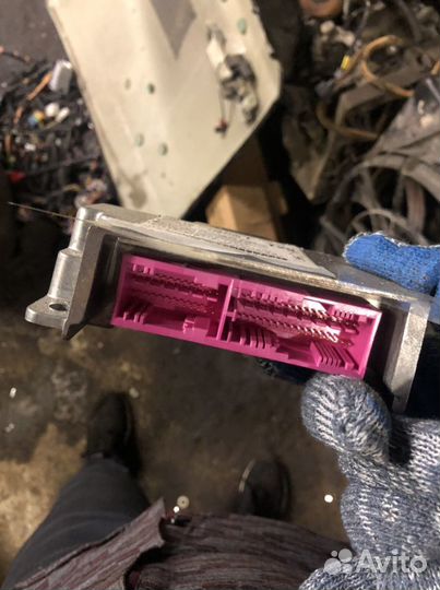 Блок управления подушками Kia Cerato 2 TD