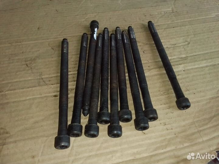 Комплект болтов гбц 1.6 Chery Fora А21