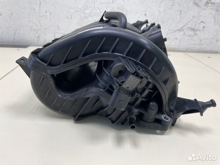 Коллектор впускной Volkswagen Polo cwvb (1600CC