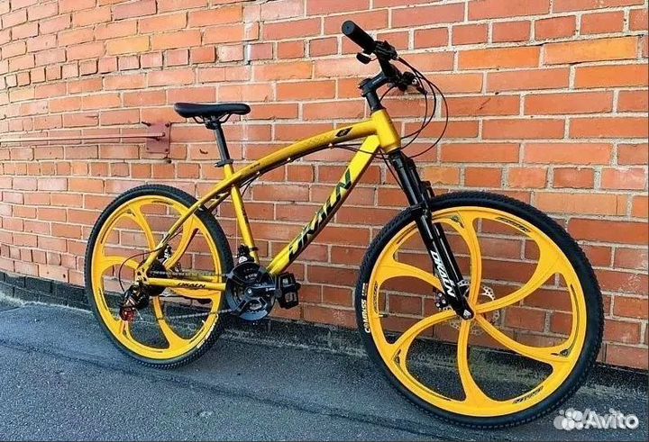 Велосипед на литых дисках