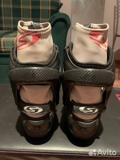 Лыжные ботинки коньковые spine