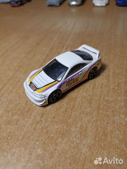 Hot wheels машинки