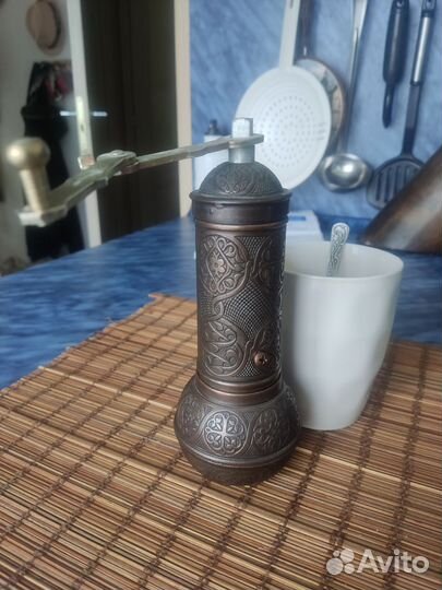 Мельница для специй ручная, Турция