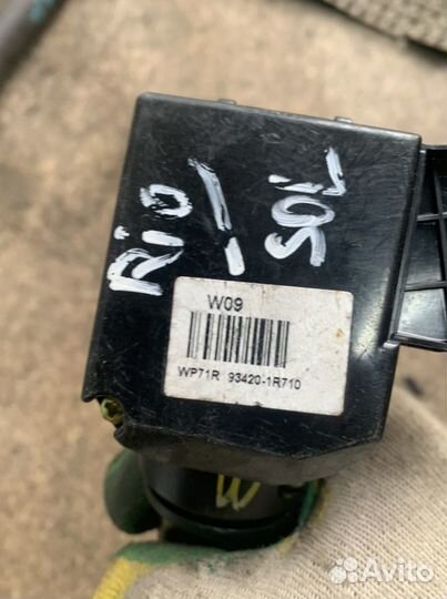 Переключатель стеклоочистителей Hyundai Kia