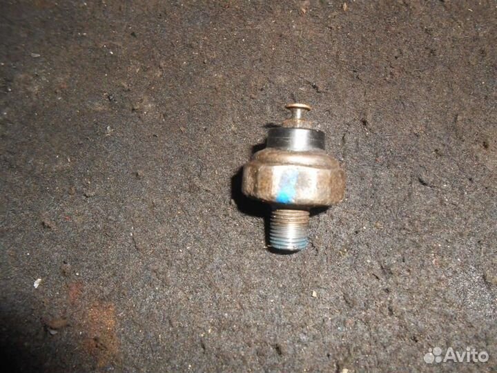 Датчик давления масла Daihatsu Charade G203S(95-0