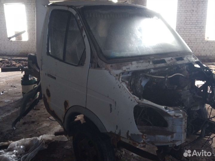 Продам кабину под ремонт