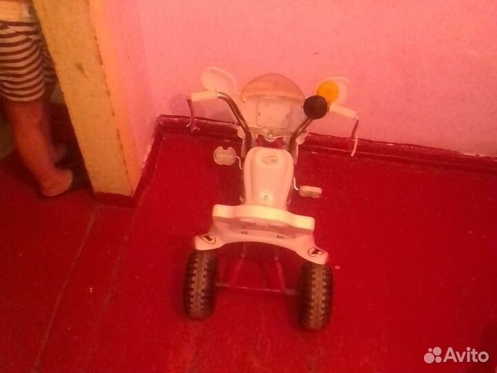 Детский трехколесный велосипед