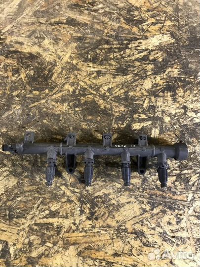 Рампа топлевная Hyundai Getz