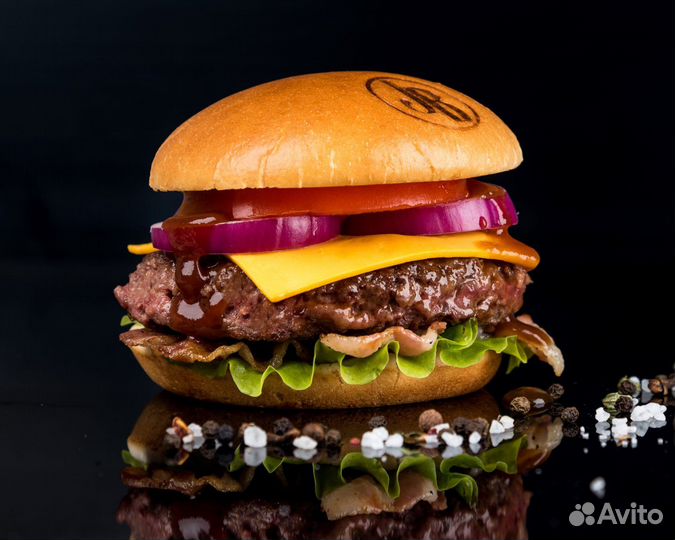 Продавец кассир в кафе Бургер классик 230 час