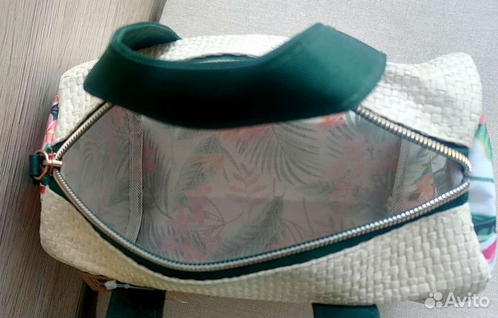 Косметичка Ив Роше Yves Rocher