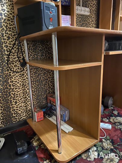 Компьютерный стол