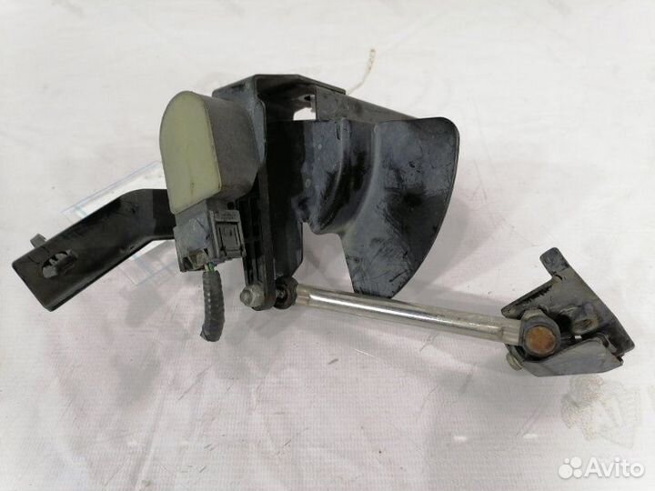 Датчик высоты дорожного просвета передний Nissan