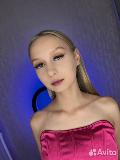 Мастер бровист