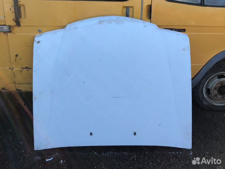 Капот Волга 3110