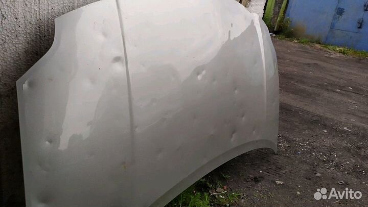 Капот toyota auris