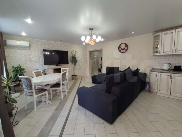 3-к. квартира, 82 м², 2/10 эт.