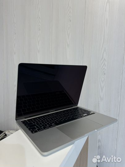 Apple macbook pro 13 m1 8gb 256