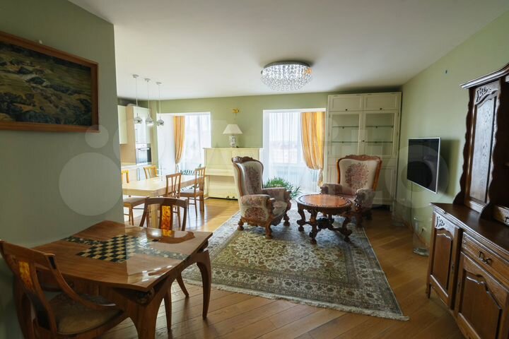 3-к. квартира, 105 м², 7/7 эт.