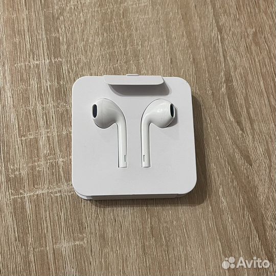 Наушники Earpods lightning проводные