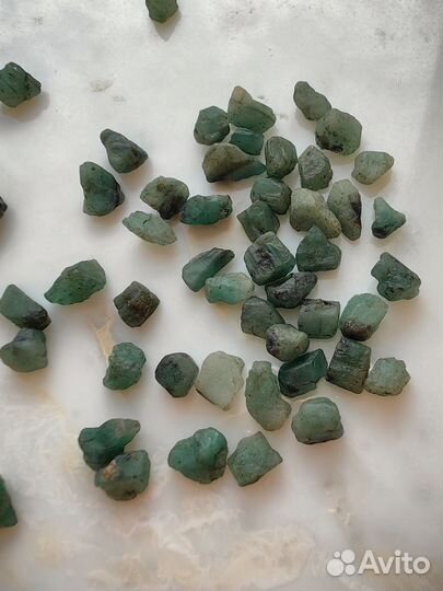 Изумруды небольшие