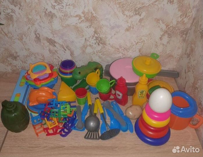 Развивающие игрушки пакетом