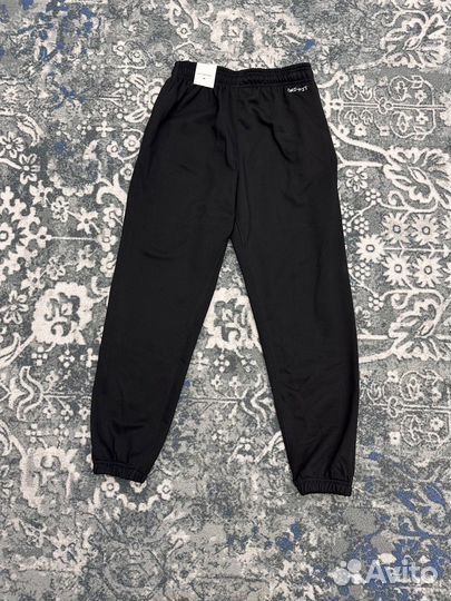 Спортивные штаны nike