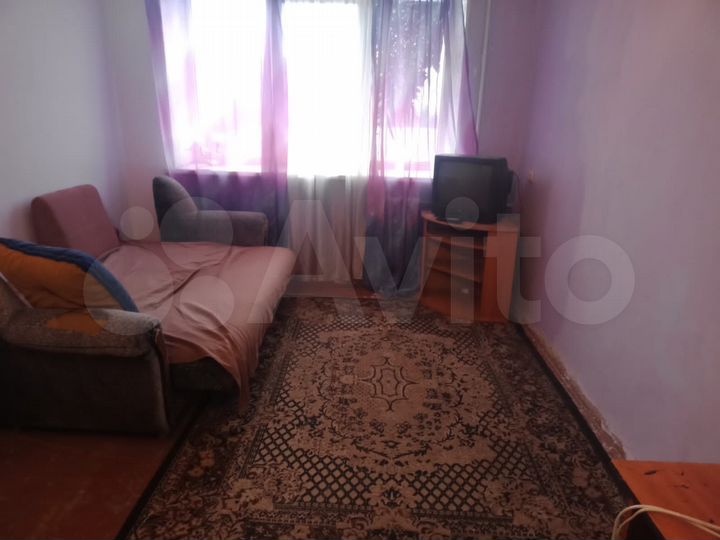 Комната 18 м² в > 9-к., 4/5 эт.