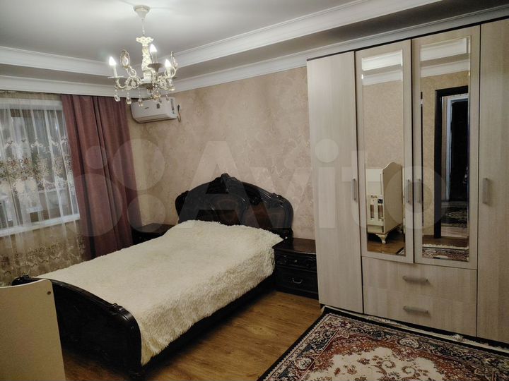 1-к. квартира, 54 м², 1/5 эт.