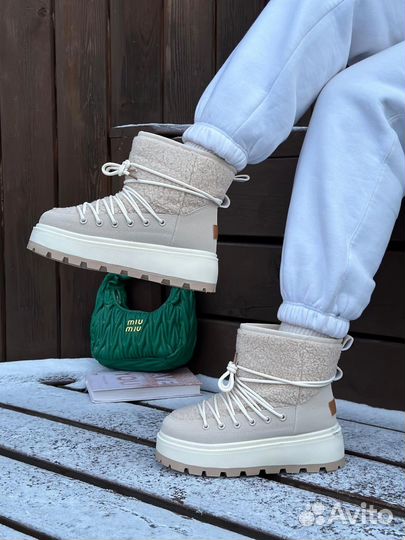 Дутики женские зимние