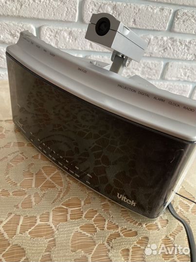 Радио часы будильник с проектором