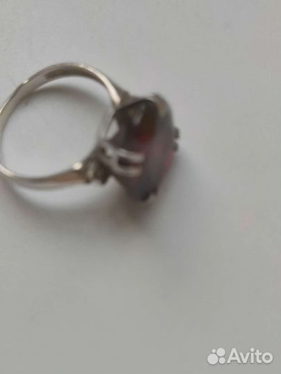 Серебряные серьги с гранатом