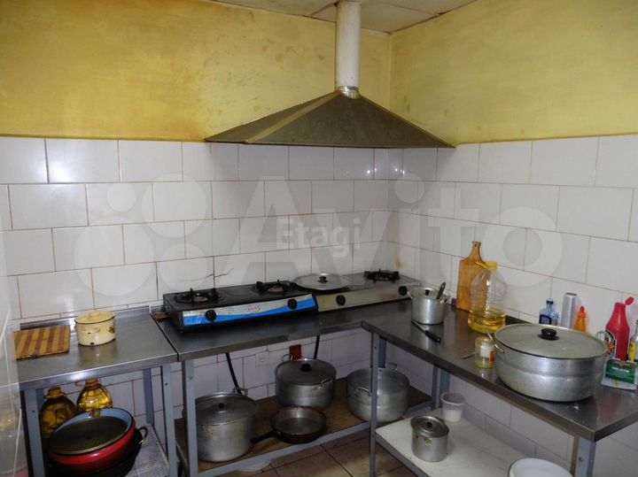 Помещение свободного назначения, 230.6 м²