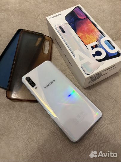 Samsung Galaxy A50, 4/64 ГБ
