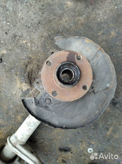 Стойка Ауди 80 Б3 передняя левая/цельная