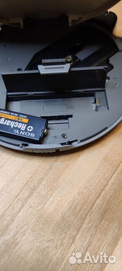 Mp3 плеер Sony G-protektion с пультом на наушниках