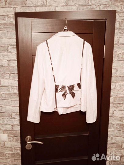 Пиджак женский летний белый