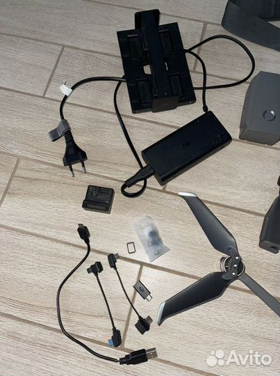 Квадрокоптер DJI Mavic 2 Pro