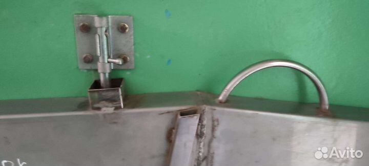 Инвалидный пандус откидной подъездный