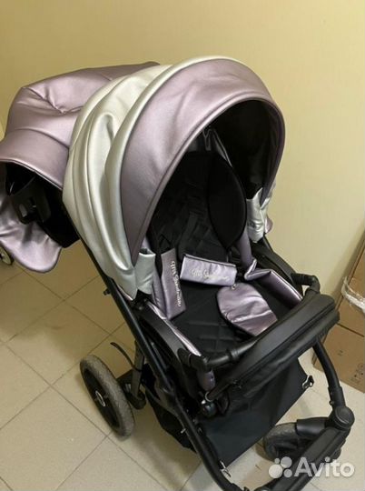 Коляска прогулочная