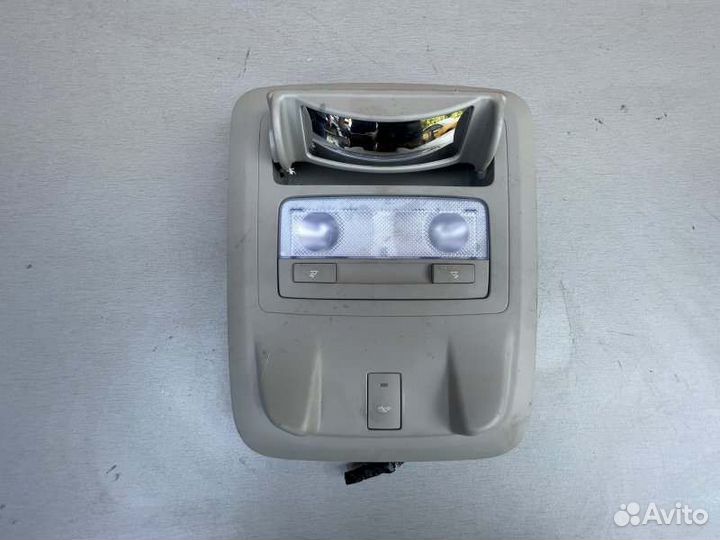 Плафон подсветки салона передний Chevrolet Orlando