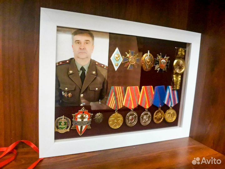 Витрина - Стандарт. Для медалей, значков коллекций